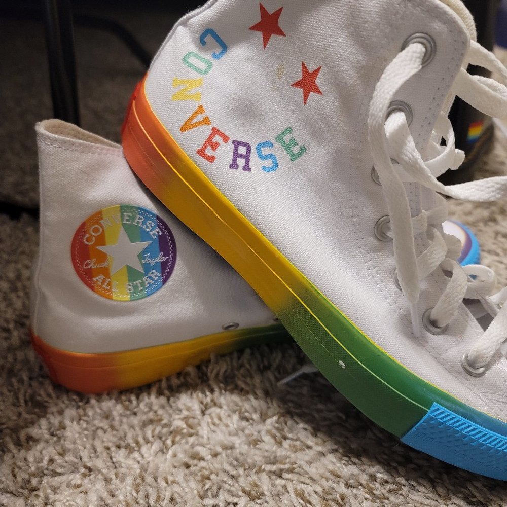 Limited Pride Edition Converse